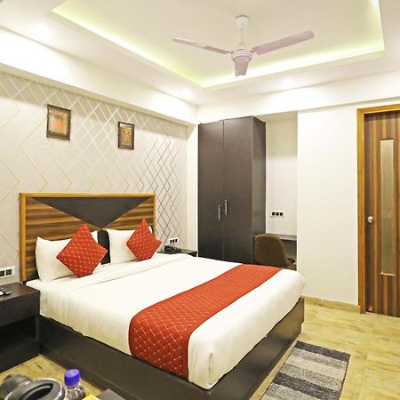 Hotel La Casa Delhi Airport Нью-Дели Экстерьер фото